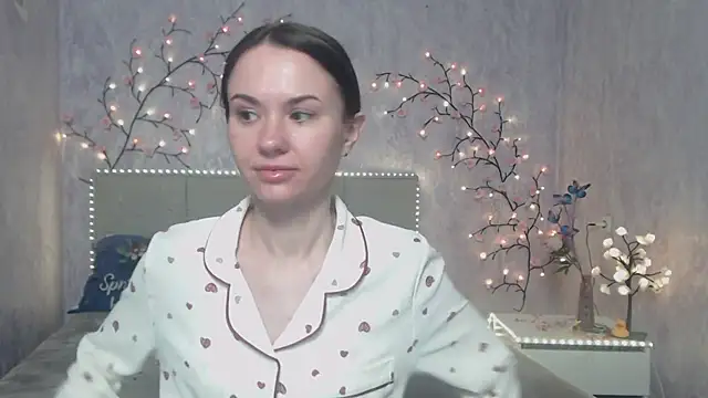 Snapshot of KaraCriegs chatting on 28, 4, 2026 KaraCriegs online show from 28, 4, 2026