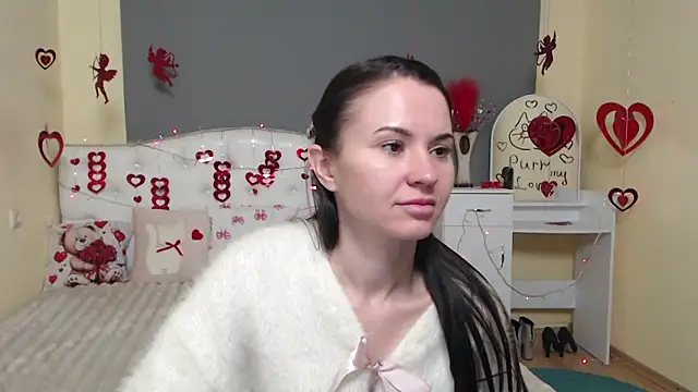 KaraCriegs online show from 3, 2, 2026