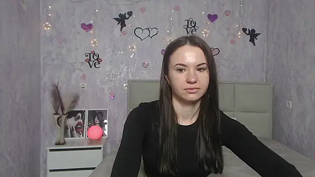 Snapshot of KaraCriegs chatting on 9, 3, 2025 KaraCriegs online show from 9, 3, 2025