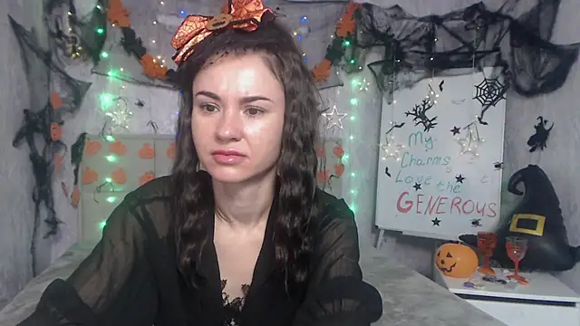 KaraCriegs online show from 27, 10, 2025