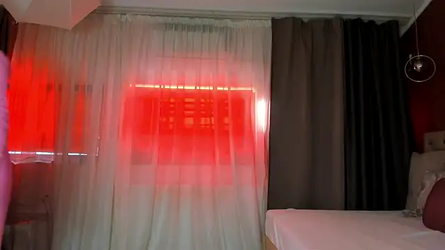Snapshot of OliviaRimes chatting on 6, 3, 2025 OliviaRimes online show from 6, 3, 2025