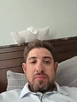 Snapshot of caliguy37 chatting on 11, 7, 2026 caliguy37 online show from 11, 7, 2026