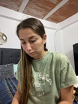 Snapshot of Iris_love18 chatting on 4, 3, 2025 Iris love18 online show from 4, 3, 2025