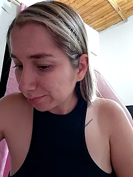 Iris love18 online show from 14, 2, 2026