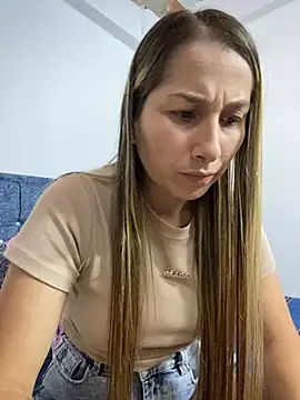 Snapshot of Iris_love18 chatting on 28, 9, 2025 Iris love18 online show from 28, 9, 2025