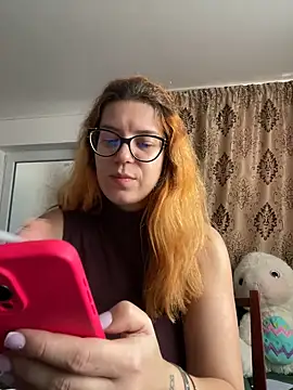 NadiraNoor online show from 28, 1, 2025