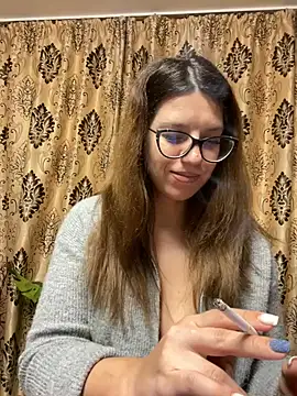 NadiraNoor online show from 12, 3, 2025