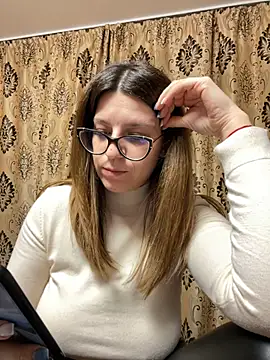 NadiraNoor online show from 17, 3, 2025