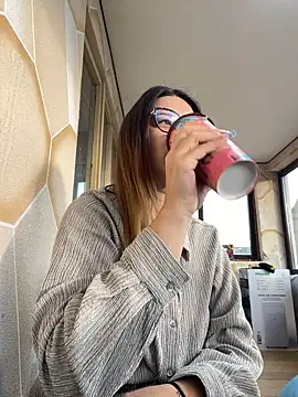 NadiraNoor online show from 21, 10, 2025