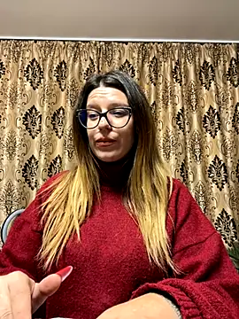 NadiraNoor online show from 1, 10, 2025