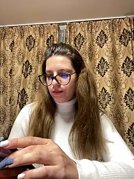 NadiraNoor online show from 14, 3, 2025