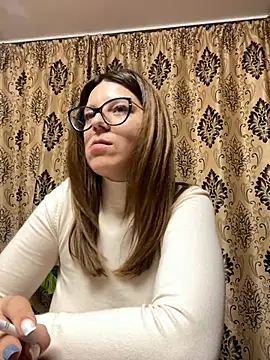 NadiraNoor online show from 16, 3, 2025