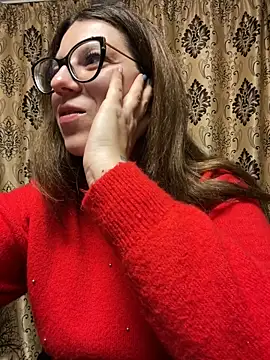 NadiraNoor online show from 6, 3, 2025