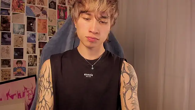 Snapshot of liamelf chatting on 5, 6, 2026 liamelf online show from 5, 6, 2026