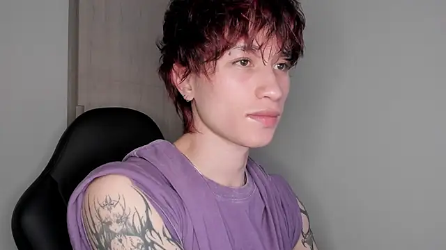 Snapshot of liamelf chatting on 2, 2, 2026 liamelf online show from 2, 2, 2026