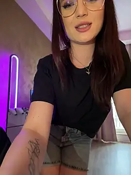Snapshot of AvaGianna chatting on 1, 3, 2025 AvaGianna online show from 1, 3, 2025
