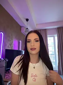 Snapshot of AvaGianna chatting on 3, 3, 2025 AvaGianna online show from 3, 3, 2025
