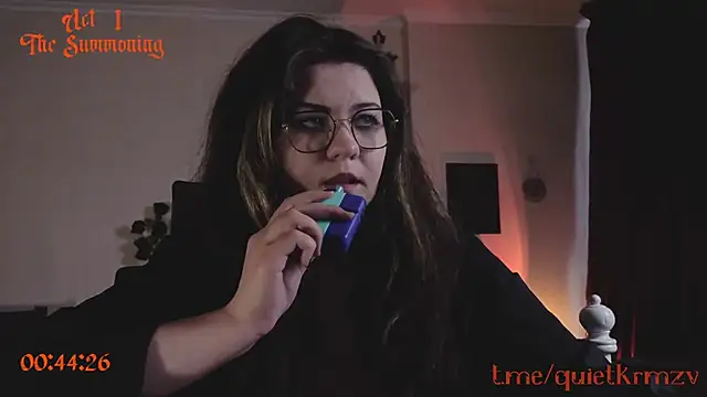 Laura Karamazov online show from 31, 3, 2026