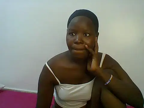 Snapshot of Creamy_Hotpussy25 chatting on 21, 7, 2026 Creamy Hotpussy25 online show from 21, 7, 2026