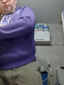 Snapshot of Javier_bear chatting on 26, 11, 2025 Javier bear online show from 26, 11, 2025