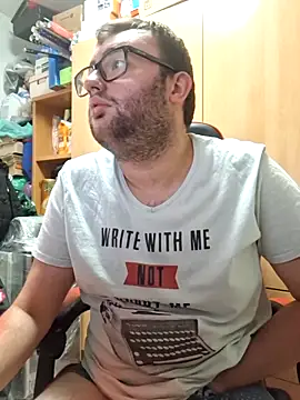 Snapshot of Javier_bear chatting on 12, 6, 2026 Javier bear online show from 12, 6, 2026