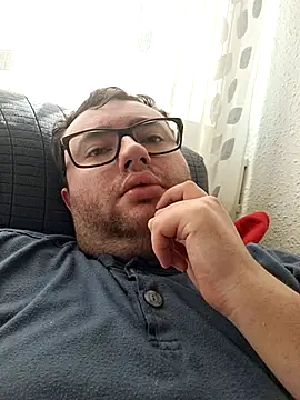 Javier bear online show from 29, 3, 2026