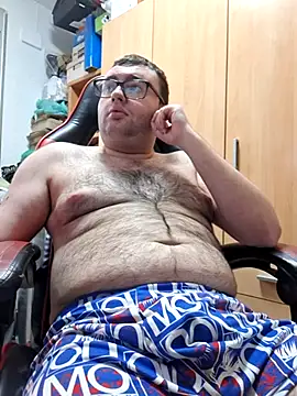 Javier bear online show from 18, 5, 2026
