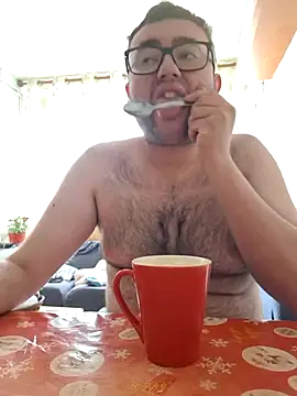 Javier bear online show from 22, 5, 2026