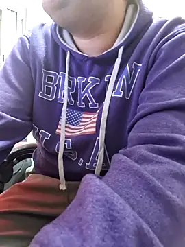 Snapshot of Javier_bear chatting on 27, 11, 2025 Javier bear online show from 27, 11, 2025