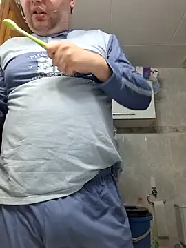 Javier bear online show from 23, 3, 2026