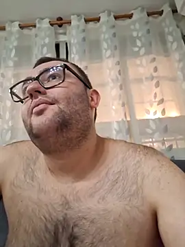 Snapshot of Javier_bear chatting on 11, 10, 2025 Javier bear online show from 11, 10, 2025