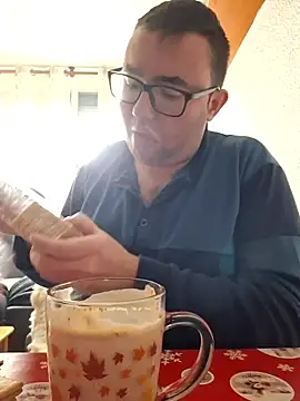 Javier bear online show from 16, 1, 2026