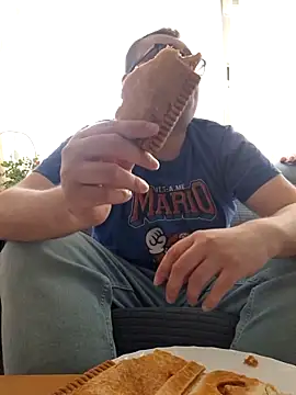 Javier bear online show from 2, 4, 2026