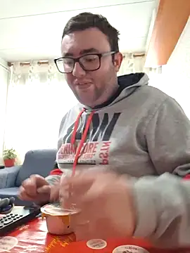 Javier bear online show from 4, 3, 2026