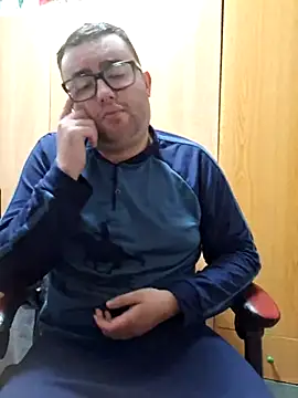 Javier bear online show from 21, 3, 2025