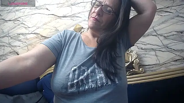 Snapshot of karito_mature17 chatting on 6, 7, 2026 karito mature17 online show from 6, 7, 2026