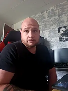 Snapshot of destructeur6 chatting on 1, 12, 2025 destructeur6 online show from 1, 12, 2025