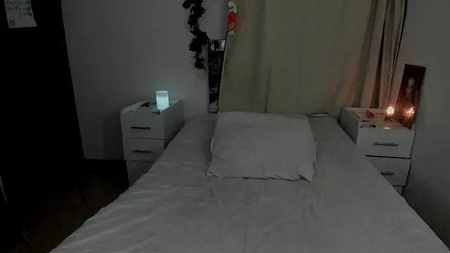 Lucyerobbie online show from 21, 3, 2026