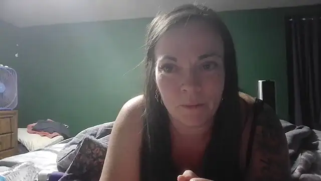 Glitt3rqueen341 online show from 9, 9, 2025