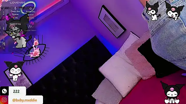 kimMaddiee online show from 8, 10, 2025