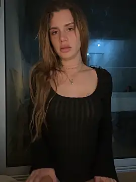 Snapshot of EmiliaCatalina chatting on 27, 5, 2026 EmiliaCatalina online show from 27, 5, 2026