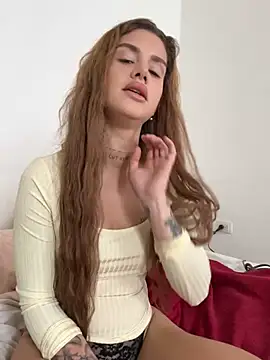 EmiliaCatalina online show from 22, 3, 2026