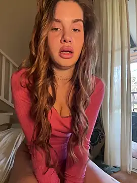 EmiliaCatalina online show from 13, 3, 2025