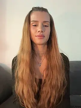 Snapshot of EmiliaCatalina chatting on 29, 6, 2026 EmiliaCatalina online show from 29, 6, 2026