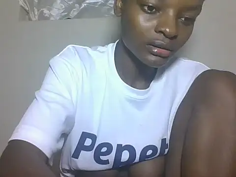 Snapshot of Sexyhotgal23 chatting on 2, 6, 2026 Sexyhotgal23 online show from 2, 6, 2026