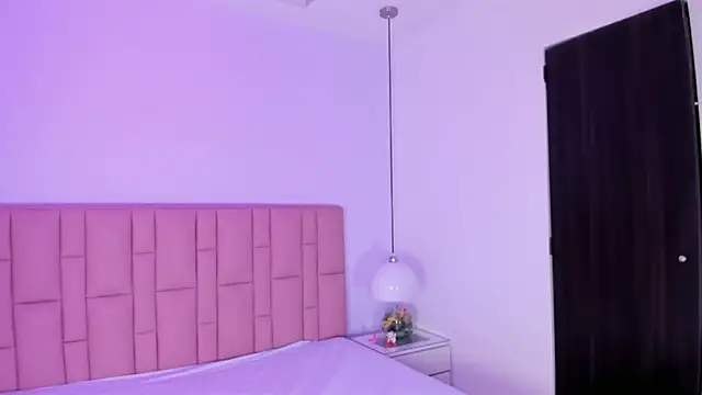 victoria cooper3 online show from 11, 1, 2026