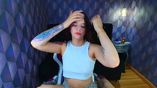 Snapshot of LiaHarryis chatting on 25, 5, 2026 LiaHarryis online show from 25, 5, 2026