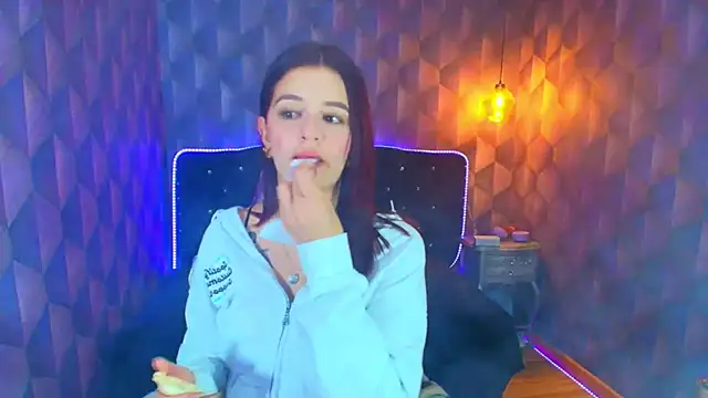 LiaHarryis online show from 12, 2, 2026