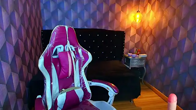 LiaHarryis online show from 18, 4, 2026