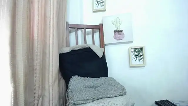 Snapshot of candyladyboy chatting on 6, 2, 2025 candyladyboy online show from 6, 2, 2025